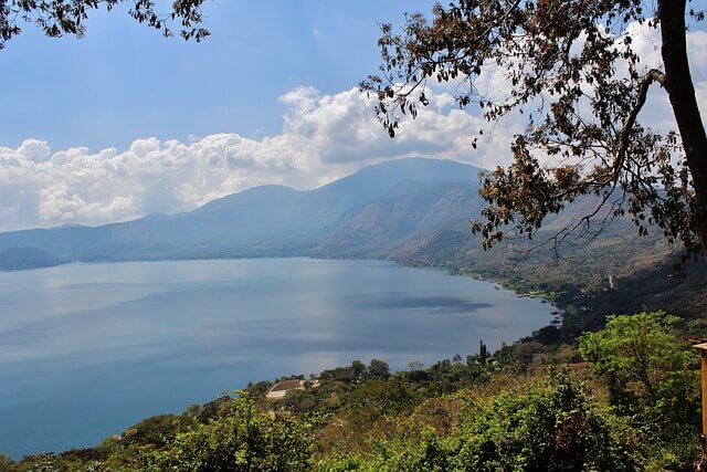 El Salvador lake and lush trees.